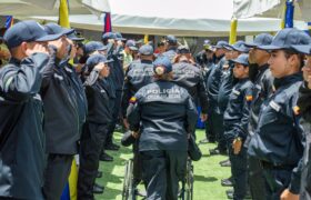 Gobierno de Miranda entregó dotación de uniformes a efectivos de la Policía de Cristóbal Rojas