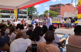Comunas del municipio Zamora recibieron dotación tecnológica