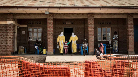 OMS moviliza a sus expertos para contener un nuevo brote de ébola en el Congo