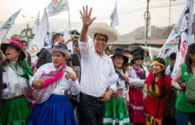 Roberto Sánchez disputará segunda vuelta de elecciones contra Fujimori en Perú