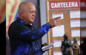 Cabello insta a las comunas a prepararse para la segunda Consulta Popular