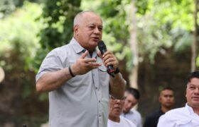 Diosdado Cabello desde Falcón: Usted puede ser oposición al gobierno, pero no a su país