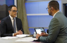 Vicepresidente Calixto Ortega: La reestructuración de la deuda externa permitira impulsar el crecimiento económico del pais