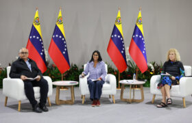 Delcy Rodríguez anuncia creación de fondo para la recuperación integral de las universidades