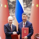 xi33
