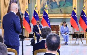 Presidenta (E) Delcy Rodríguez firma Memorando de Entendimiento con autoridades de General Electric Vernova