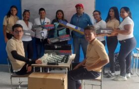 Trujillo: Más de 400 estudiantes de Motatán reciben kits de ajedrez del Programa Semilleros Científicos