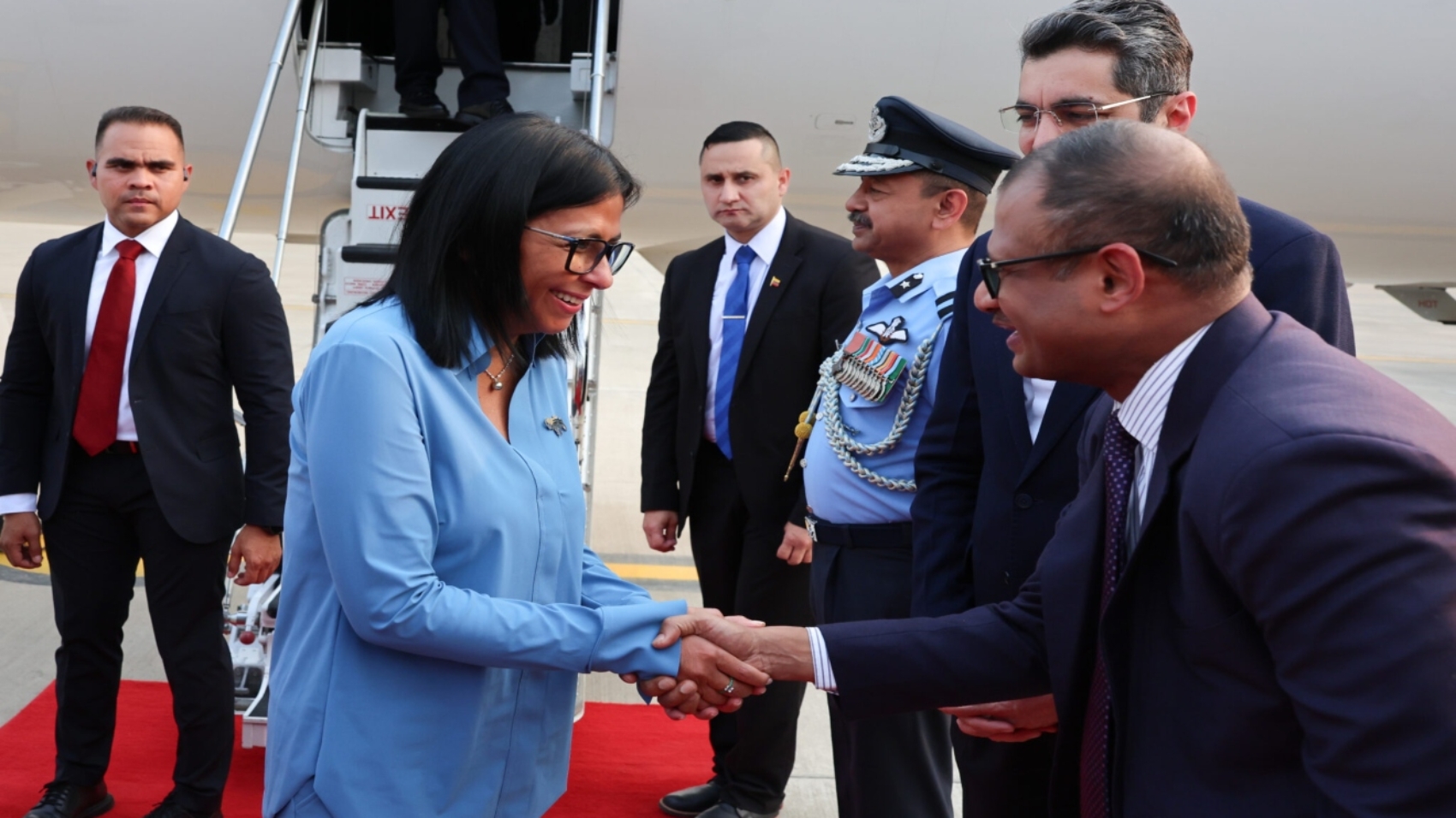 Delcy llega a la India33