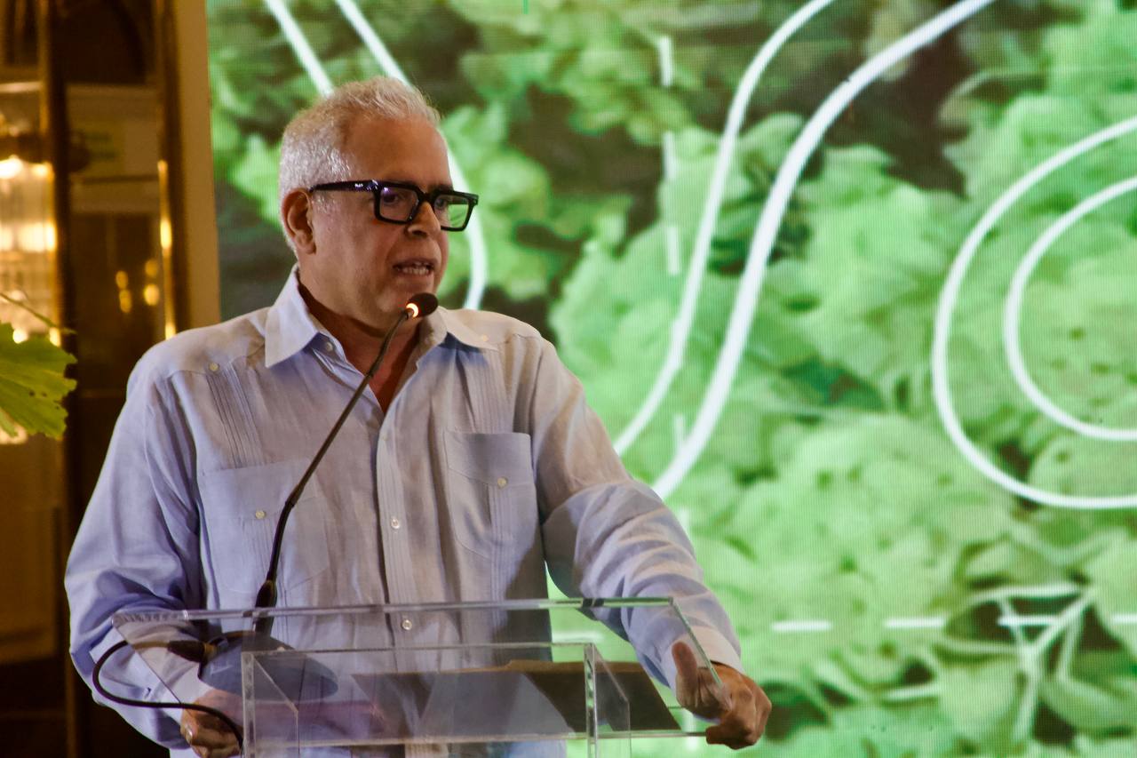 Gestion-forestal-y-conservacion-ambiental-son-fortalezas-del-ministro-Nelson-Rodriguez.3