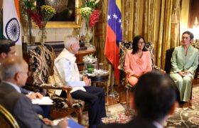 Presidenta (E) Delcy Rodríguez inicia agenda oficial en reunión con canciller de India