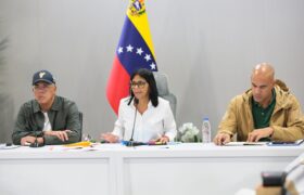 Presidenta (E) Delcy Rodríguez instala Estado Mayor para la creación de campamentos transitorios y planificación de viviendas