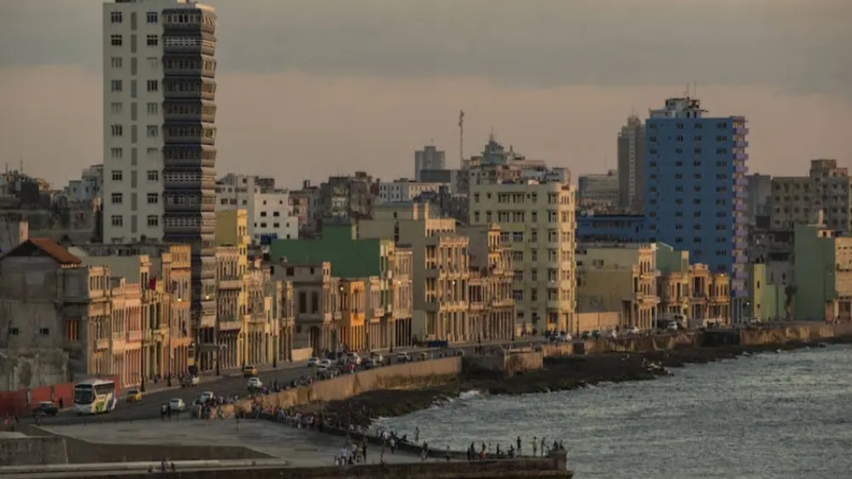 malecon-habana-cubadebate55