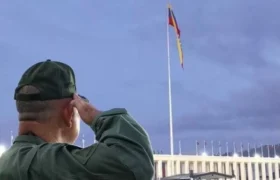 Con izada de la Bandera Nacional en Fuerte Tiuna conmemoran 215 años de la Independencia