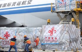 85 toneladas de asistencia humanitaria procedentes de China llegan a Venezuela