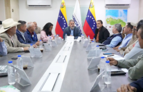Articulan acciones por la certificación del país libre de fiebre de aftosa
