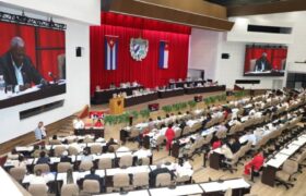 Parlamento de Cuba examina temas legislativos y transformaciones económicas y sociales