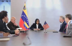 Delcy Rodríguez evalúa agenda de cooperación con subsecretario de Agricultura de EE.UU.