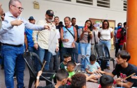 Ministro Padrino López: Venezuela tiene sus alimentos