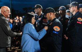 Presidenta (E) Delcy Rodríguez otorgó condecoraciones a Brigada Humanitaria de EE.UU.