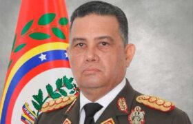 Ratificado G/J Gustavo González López como Ministro para la Defensa