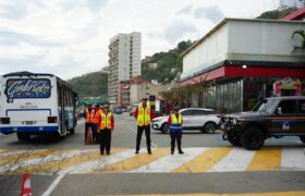 INTT refuerza la seguridad con despliegue vial en 8 puntos de control de La Guaira