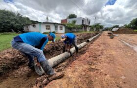 Gobierno Bolivariano avanza en la instalación de colector para atender a 1.314 familias en Apure