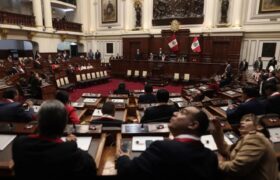 Perú: Congreso aprueba polémicas leyes sobre delitos de lesa humanidad y fuero militar