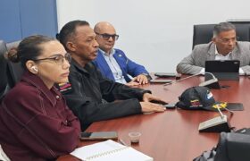 Autoridades nacionales y sector farmacéutico establecen estrategias para la distribución segura