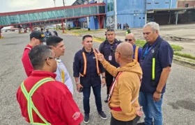Autoridades aéreas inspeccionan Aeropuerto de Barcelona ante aumento de operaciones comerciales