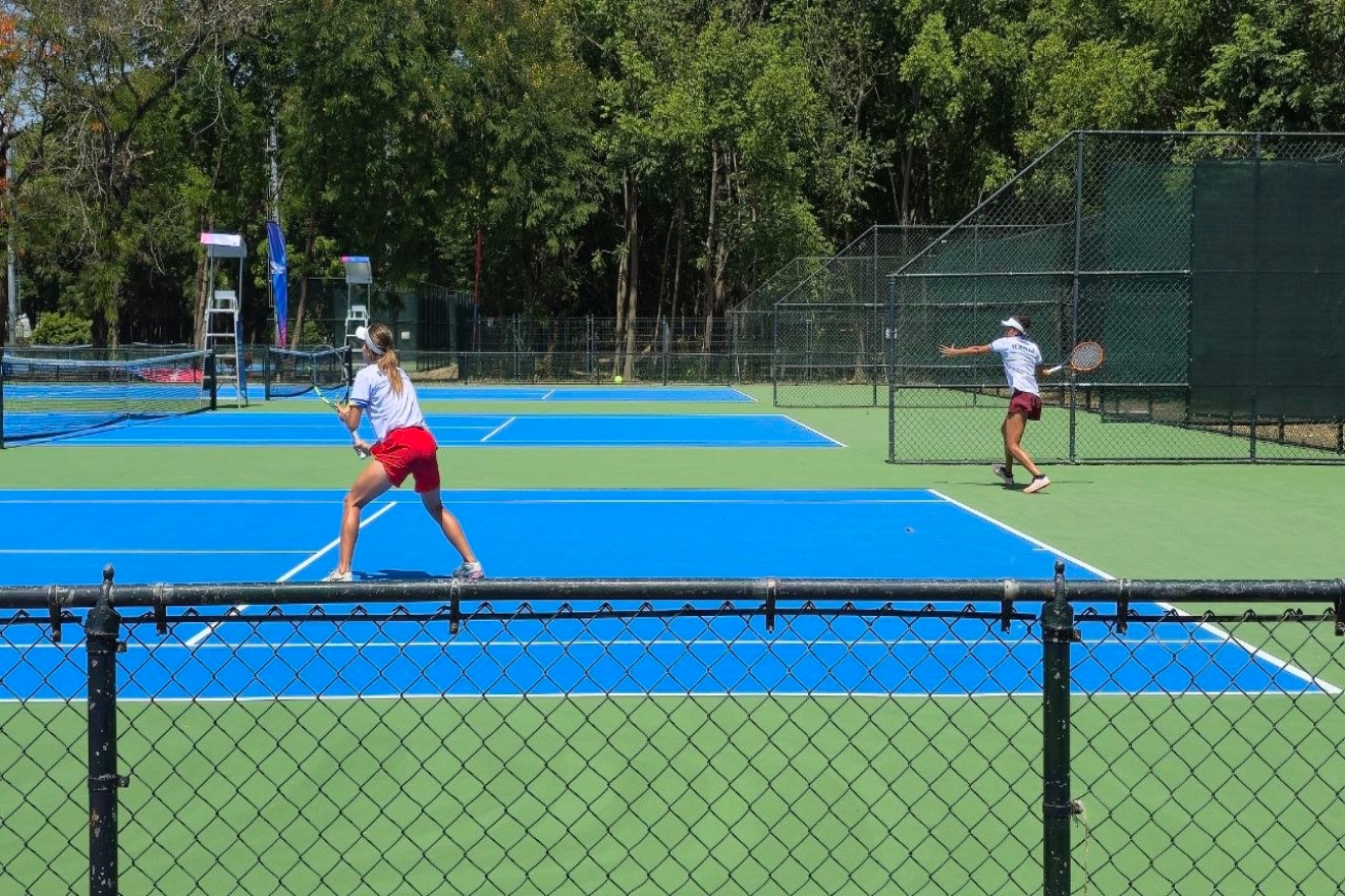 Tenis44