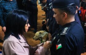 Presidenta (E) Delcy Rodríguez condecora a rescatistas internacionales por labores tras terremotos en Venezuela