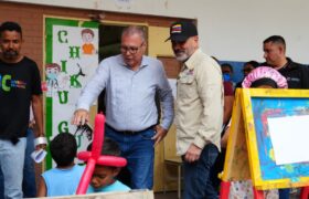 Padrino López: Venezuela tiene sus alimentos asegurados