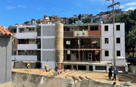 MINHVI y sector privado consolidan alianza para atender la emergencia habitacional en La Guaira