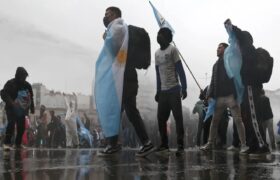 Argentina: Milei es cada vez más rechazado también por los jóvenes
