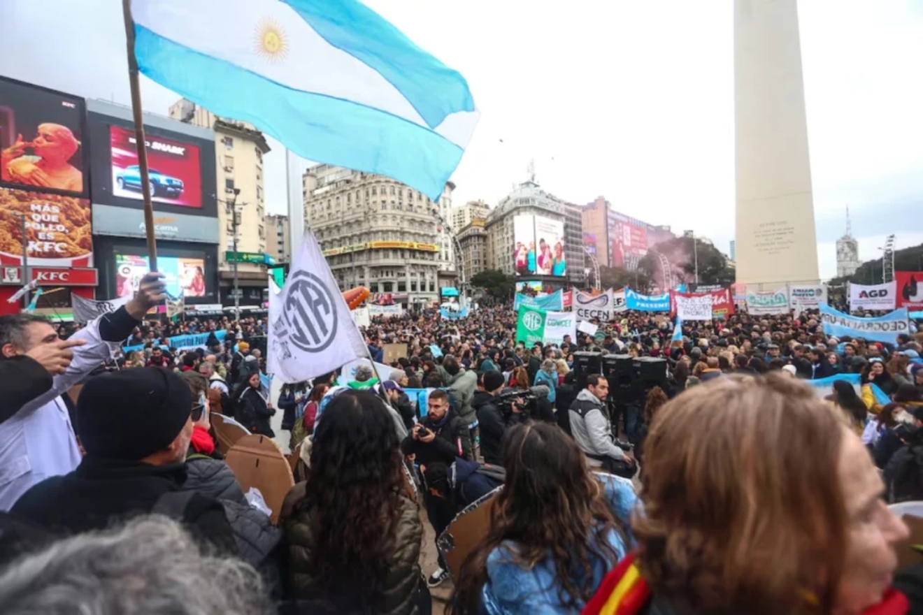 Argentina (3)44
