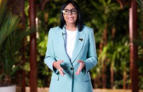 Presidenta Delcy Rodríguez anuncia la eliminación de las alcabalas policiales dentro de los cascos urbanos