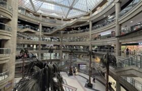 Medidas de ahorro energético en centros comerciales se extenderán hasta octubre