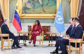 Gobierno venezolano se reúne con coordinador residente de Naciones Unidas en Miraflores