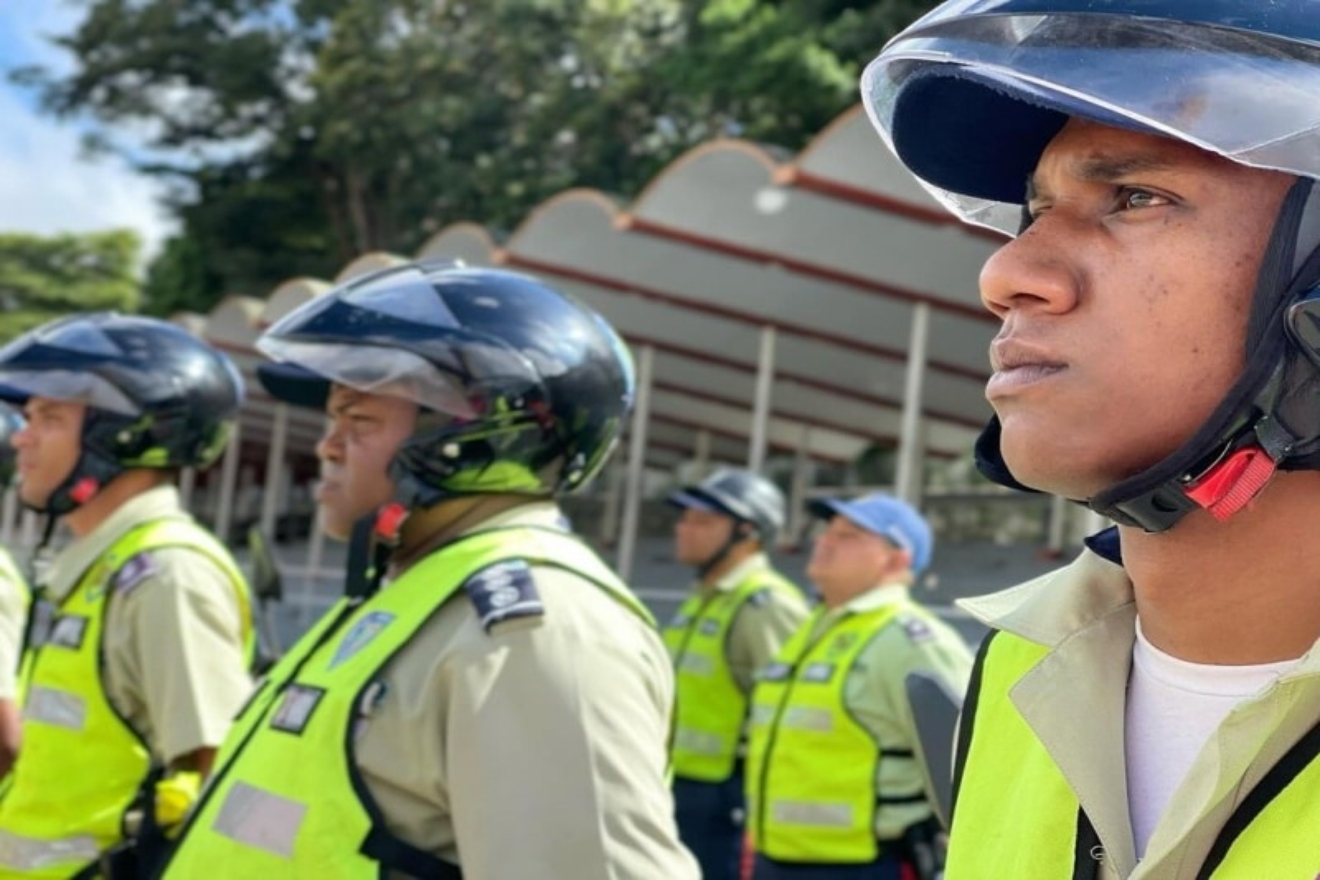 Policaracas11