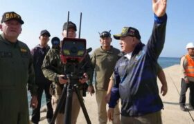 Cabello supervisó demolición controlada del edificio Samantha A en Playa Grande