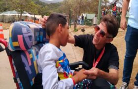 Gobierno Bolivariano despliega atención integral para personas con discapacidad en campamentos de La Guaira