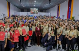 Educación nacional supera los 6 millones de alumnos impulsada por el esfuerzo público y privado
