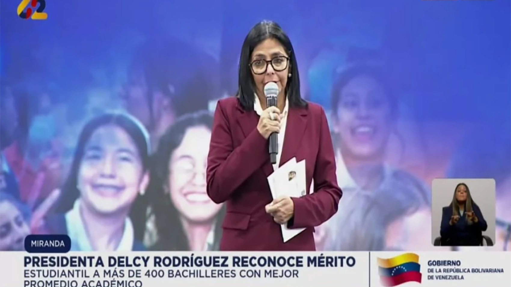 los mejores promedios que se están graduando hoy vienen de escuelas públicas