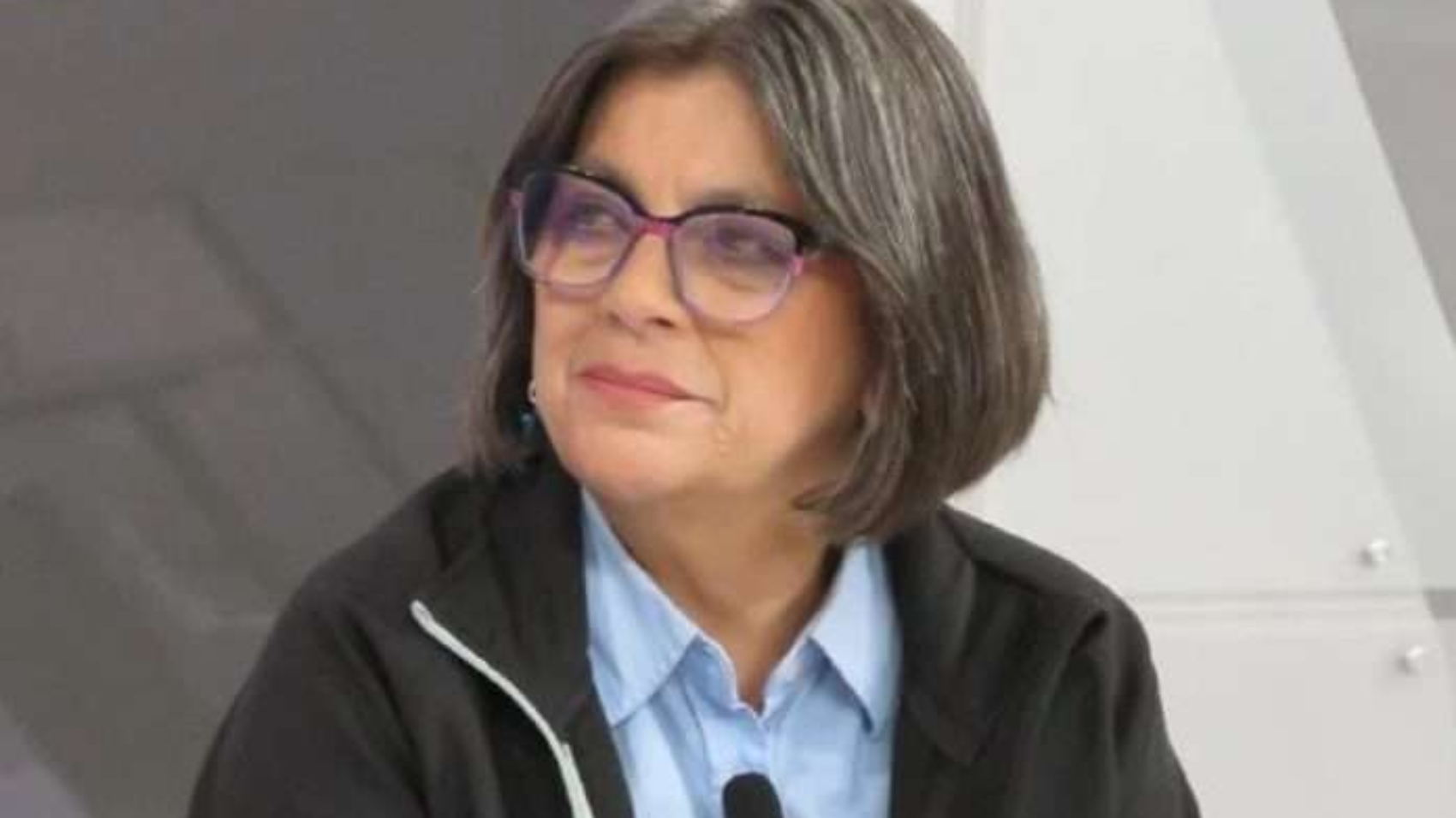 ministra-posani-696x464
