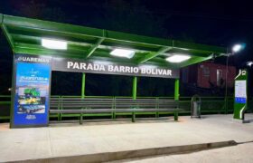 Entregan en Guarenas la primera parada inteligente y ecológica