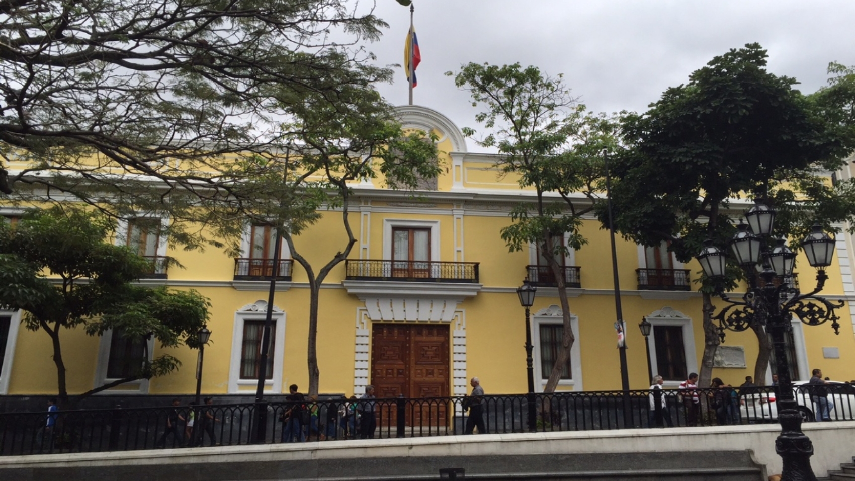 Casa amarilla11