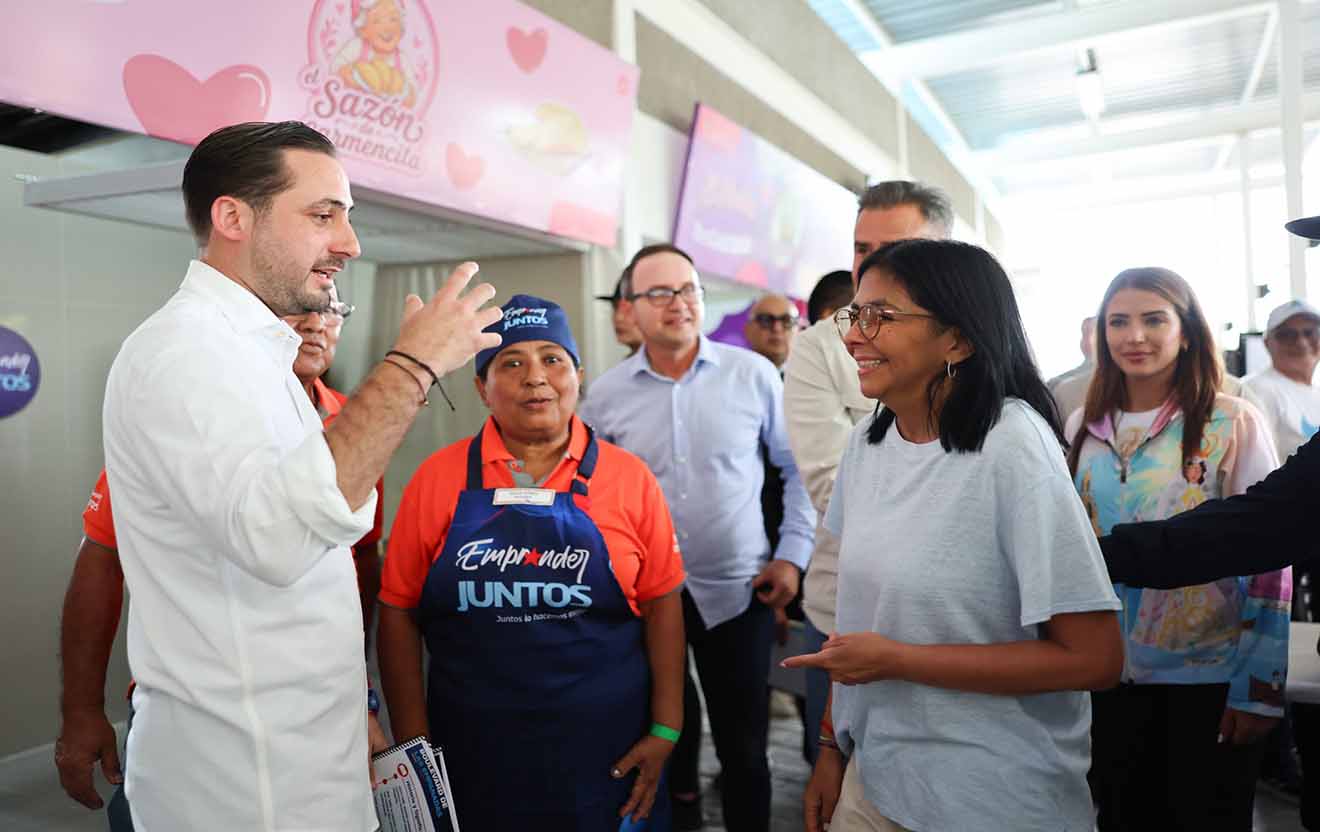 Delcy Rodríguez entrega modernización de emblemático bulevar gastronómico en Puerto la Cruz