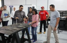 Presidenta Delcy Rodríguez recorrió fábrica de torrefactoras para el sector cafetalero desde Miranda