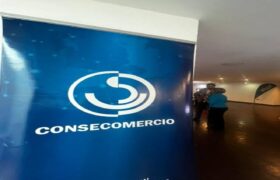 Gremio de comerciantes propone sistema bimonetario para Venezuela