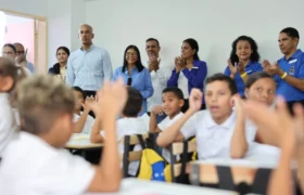 Ministro Rodríguez: 27 mil instituciones están listas para iniciar clases este 14-Sep